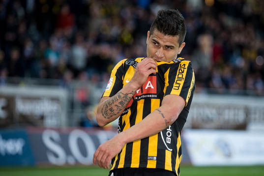 Häckens Paulinho jublar