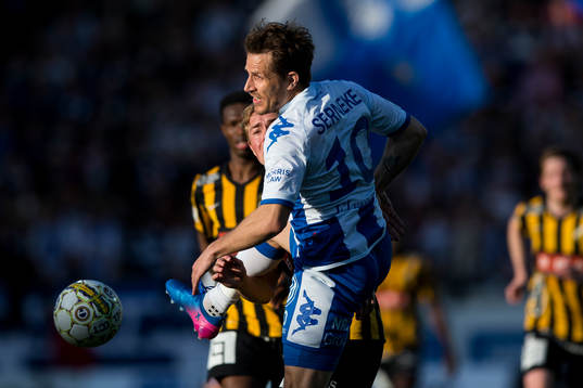 IFK Göteborgs Tobias Hysen och Häckens Joel Andersson