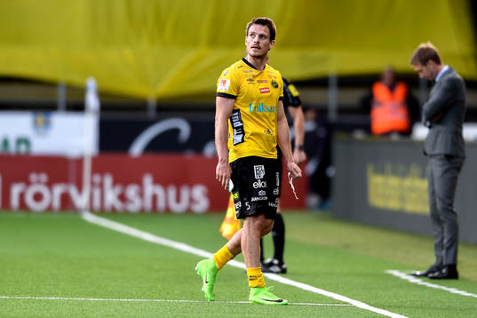Elfsborgs Jörgen Horn går av planen utvisad