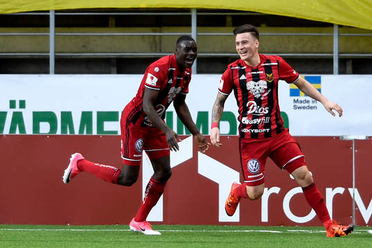 Östersunds Jamie Hopcutt jublar