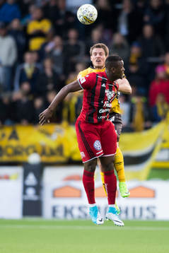 Östersunds Salisu Abdullahi Gero och Elfsborgs Jörgen Horn