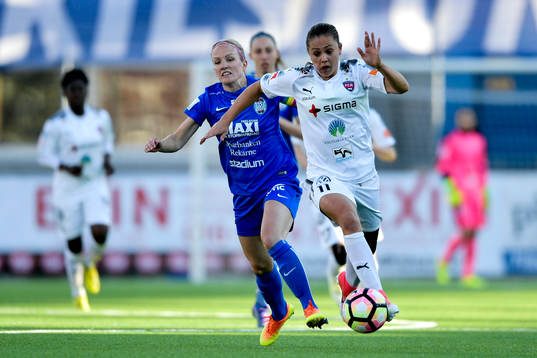 Eskilstunas Petra Johansson och Rosengårds Lieke Martens