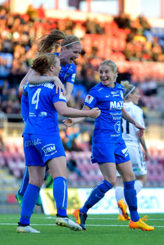 Eskilstunas Glodis Perla Viggosdottir och Annica Svensson