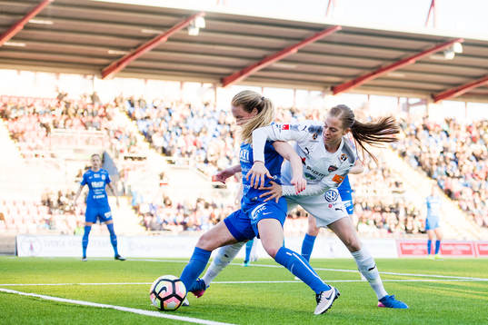 Eskilstunas Ingrid Schjelderup mot Rosengårds Lotta Schelin