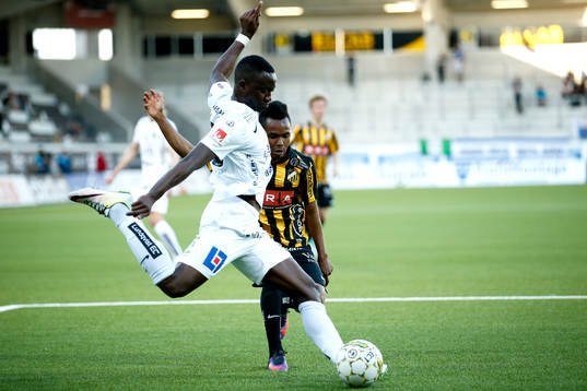 Sirius Moses Ogbu och Häckens Nasiru Mohammed