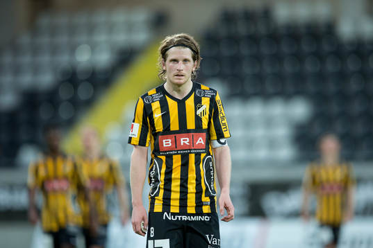 Häckens Erik Friberg deppar