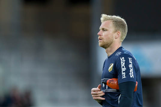 Häckens målvakt Peter Abrahamsson deppar