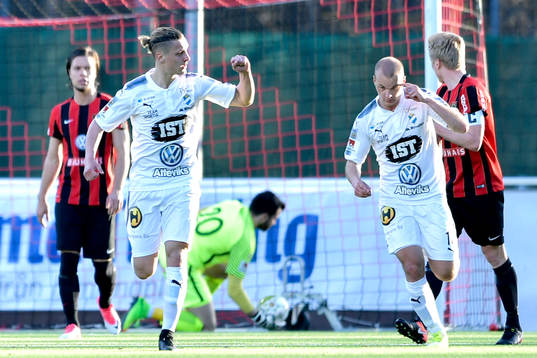 Östers Jonathan Levi jublar