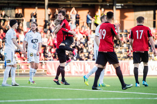 Brommapojkarnas Gustav Sandberg Magnusson och Erik Figueroa