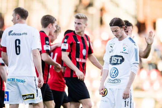 Östers Robin Östlind deppar