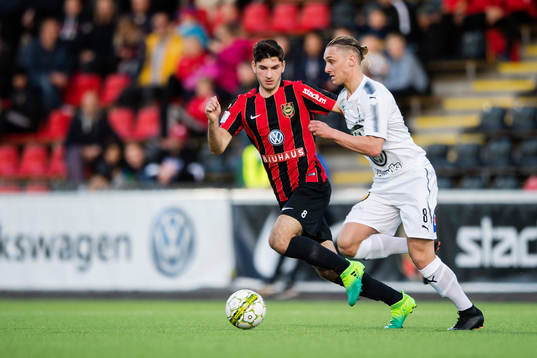 Brommapojkarnas Besard Sabovic och Östers Jonathan Levi