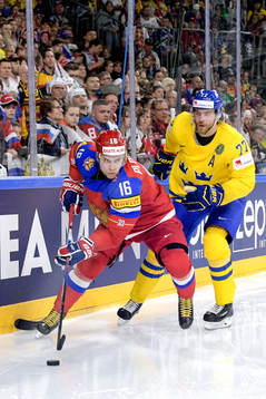 Rysslands Sergei Plotnikov och Sveriges Victor Hedman