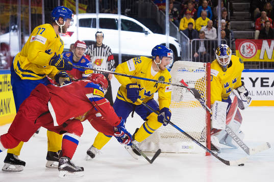 Sveriges Victor Hedman och Gabriel Landeskog utmanas av