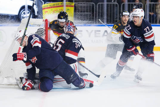 s Jacob Trouba, målvakt Jimmy Howard och Anders Lee