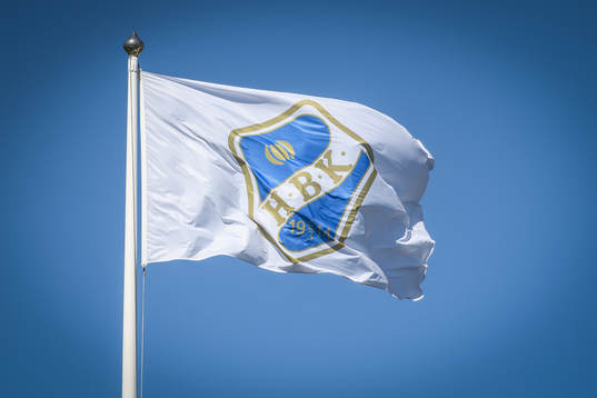 Halmstad flagga före fotbollsmatchen i Allsvenskan mellan