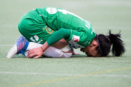 Hammarbys Anna Oskarsson har ont