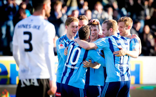 Djurgårdens Jesper Karlström gör 0-4 och jublar med
