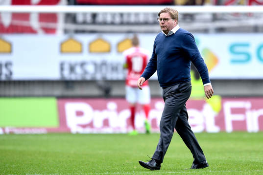 Kalmars tränare Peter Swärdh deppar