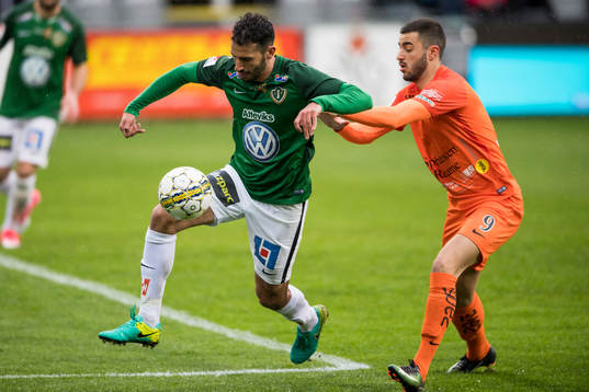 Jönköpings André Calisir och AFC Eskilstunas Sasa Matic