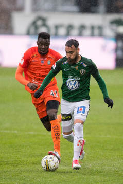 Jönköpings Dzenis Kozica och AFC Eskilstunas Amadou