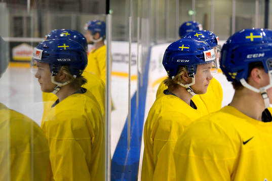 Sveriges William Karlsson på Sveriges ishockeylandslags
