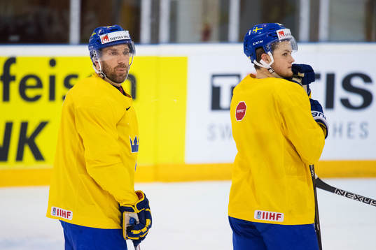 Joel Lundqvist och William Nylander på Sveriges