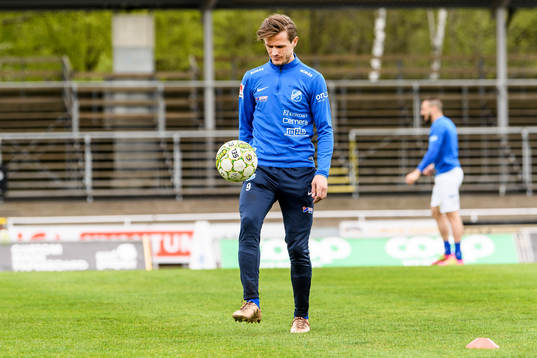 Norrbys Ibrahim Alushaj före fotbollsmatchen i Superettan