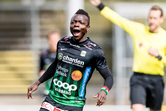 Varbergs Thomas Boakye jublar