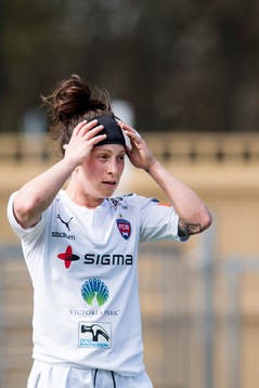 Rosengårds Ella Masar McLeod deppar