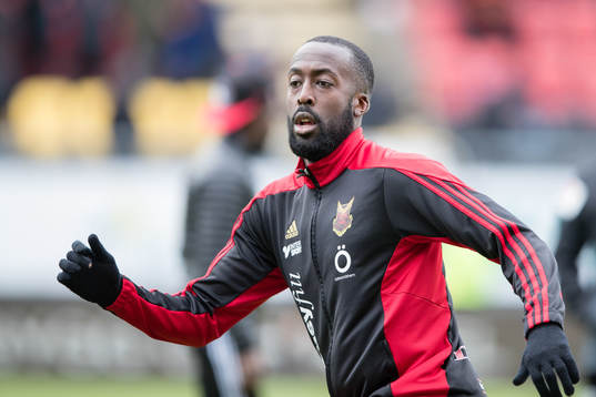 Östersunds Ronald Mukiibi värmer upp