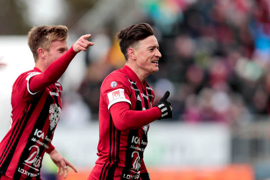 Östersunds Jamie Hopcutt jublar