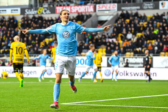 Malmö FFs Pawel Cibicki jublar