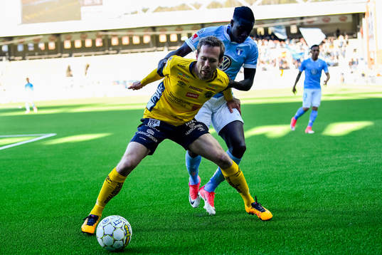 Elfsborgs Anders Randrup och Malmö FFs Pa Konate