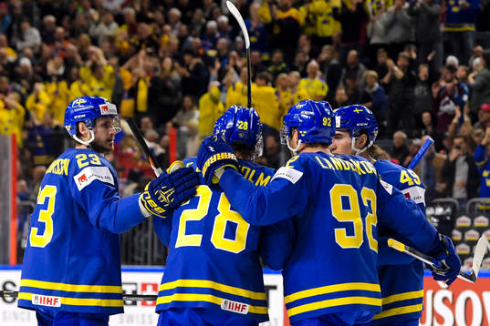 Sveriges Oliver Ekman Larsson , Elias Lindholm , Gabriel