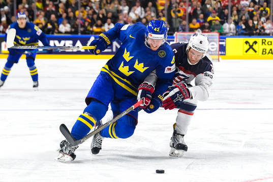 s Daniel Brickley uunder ishockeymatchen mellan USA och