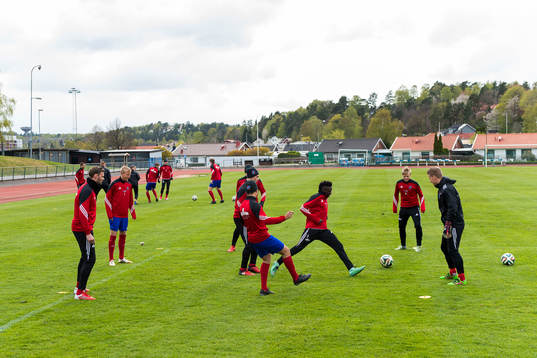 Derrick Ddungu  med flera