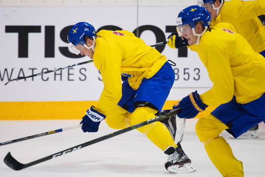 William Nylander på Sveriges ishockeylandslags träning
