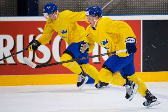 William Nylander på Sveriges ishockeylandslags träning