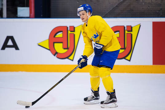 William Nylander på Sveriges ishockeylandslags träning