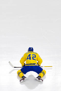 Sveriges Joakim Nordström stretchar