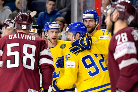 Sveriges Elias Lindholm, Gabriel Landeskog och Victor