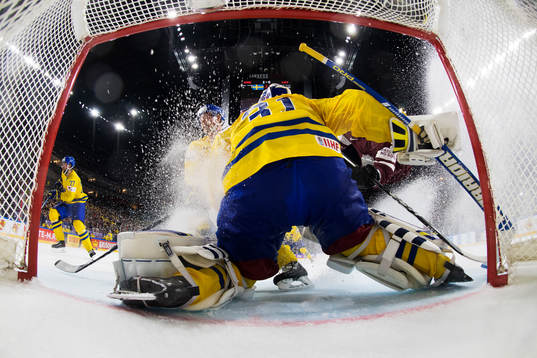 Sveriges målvakt Eddie Läck