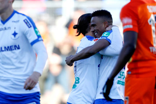 Norrköpings Niclas Eliasson och Christopher Telo jublar