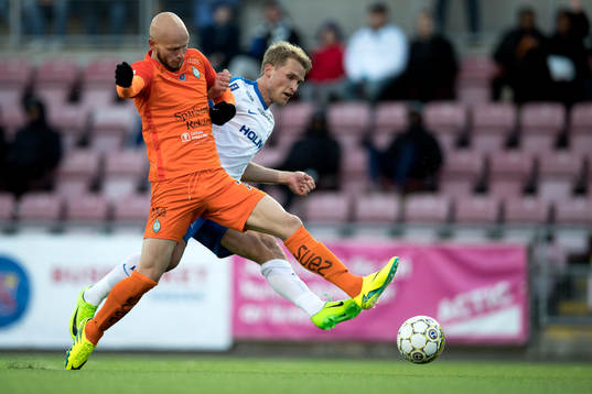 Norrköpings Sebastian Andersson och AFC Eskilstunas Zourab