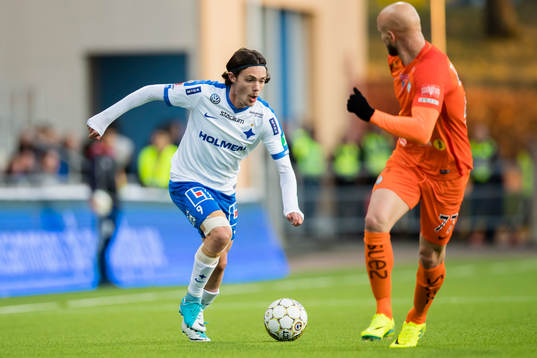 Norrköpings David Moberg Karlsson utmanar AFC Eskilstunas