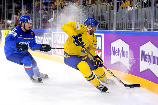 Italiens Alexander Egger och Sveriges Joel Lundqvist