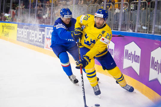Italiens Alexander Egger och Sveriges Joel Lundqvist