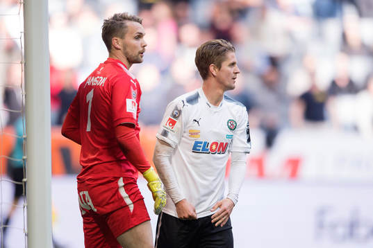 Örebros målvakt Oscar Jansson och Martin Lorentzson