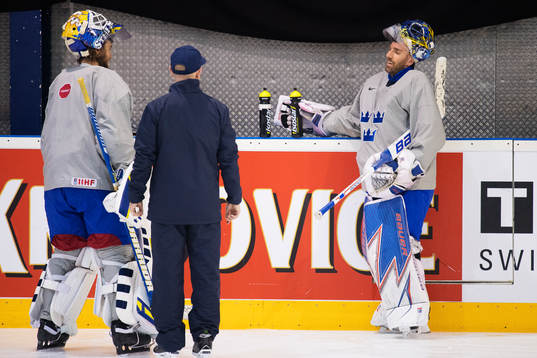 Målvakterna Eddie Läck och Henrik Lundqvist på Sveriges