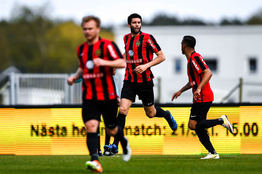 Brommapojkarnas Luca Gerbino Polo jublar